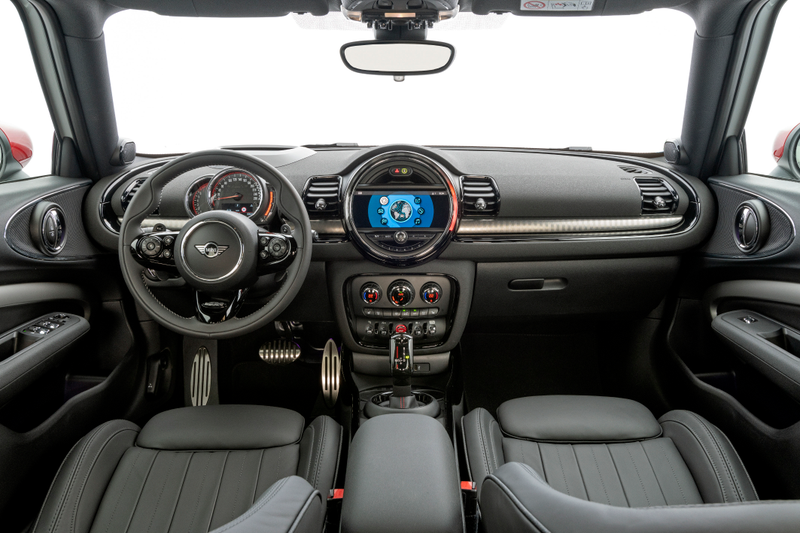 Illustration for article titled With 306 HP, The 2020 Mini JCW Clubman Becomes A Legit Hot Hatchback With Barn Doors